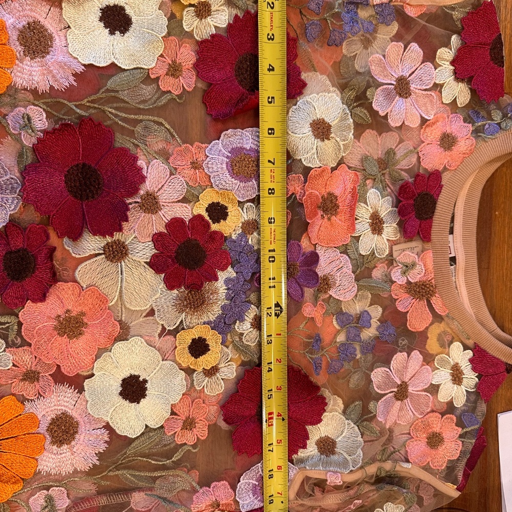 Anthropologie Dolan Flower Appliqué Sheer Top Size M - Picture 5 of 6